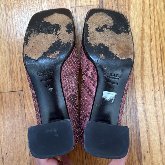 Prada Vintage Pink Python / Orange Patent Leather Square Toe Pumps / Size 37 - Picture 8 of 10